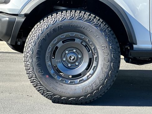 New 2025 Ford Bronco Badlands image 26