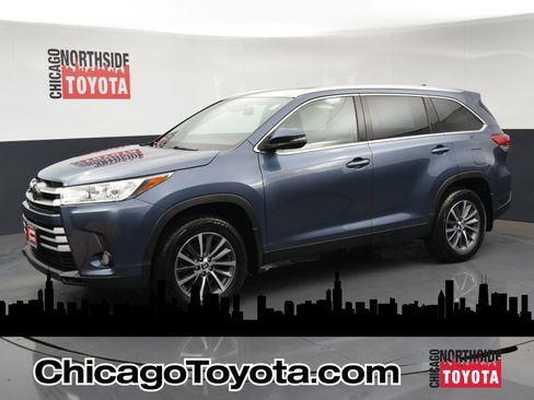 Used 2019 Toyota Highlander XLE image 1
