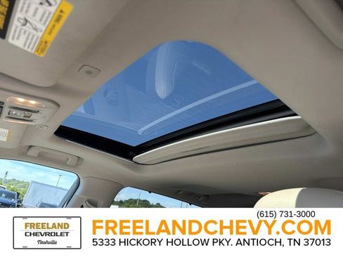 Used 2023 Toyota Highlander XLE FWD image 27