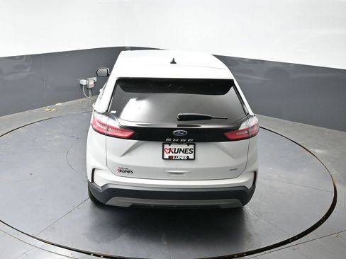 Used 2023 Ford Edge SEL AWD/4WD image 45