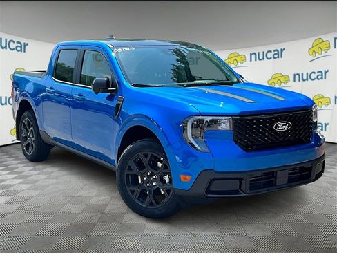 New 2025 Ford Maverick Lariat w/ Black Appearance Package image 1