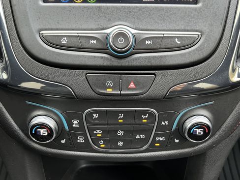 Used 2024 Chevrolet Equinox RS image 31