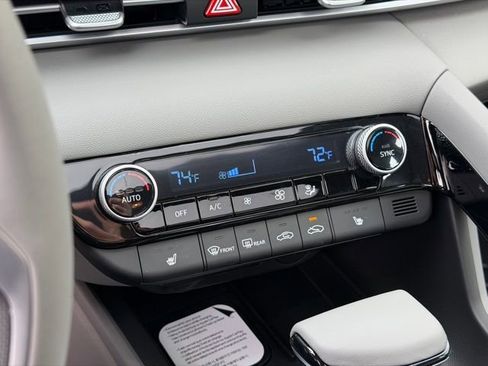 New 2026 Hyundai Elantra SEL Sport Premium FWD image 28
