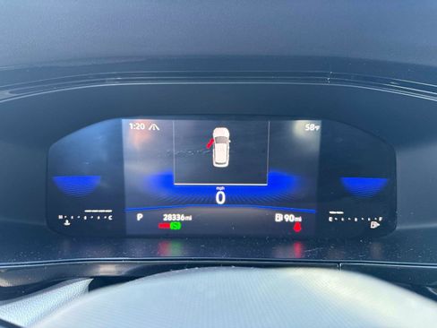 Certified 2022 Volkswagen Taos S image 28