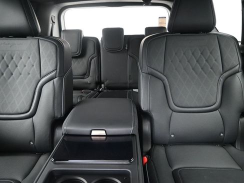 New 2026 INFINITI QX80 Autograph w/ Premium Cargo Package image 18