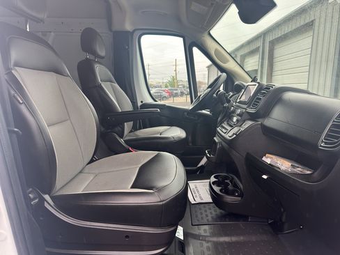 Used 2023 RAM ProMaster 2500 FWD image 35