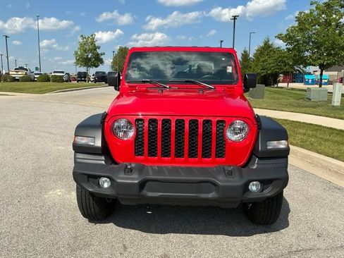Used 2020 Jeep Gladiator Sport w/ Quick Order Package 24S AWD/4WD image 9