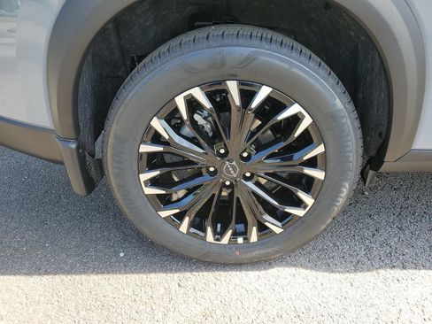 New 2026 Nissan Rogue Dark Armor FWD image 5