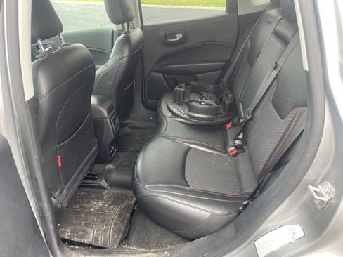 Used 2020 Jeep Compass Trailhawk AWD/4WD image 16