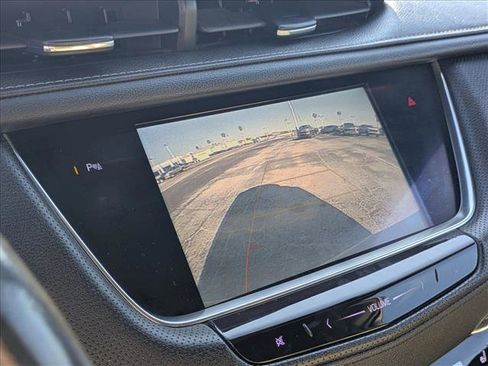 Used 2018 Cadillac XT5 Luxury w/ Driver Awareness Package image 13