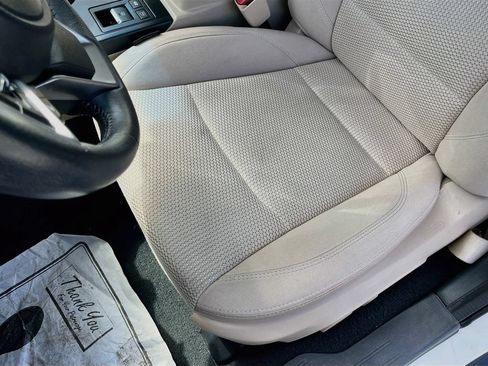 Used 2019 Subaru Outback 2.5i Premium AWD/4WD image 18