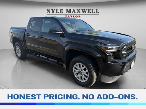 Used 2024 Toyota Tacoma SR AWD/4WD image 1