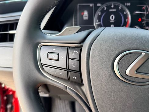 Certified 2022 Lexus ES 350 w/ Accessory Package 2 image 29