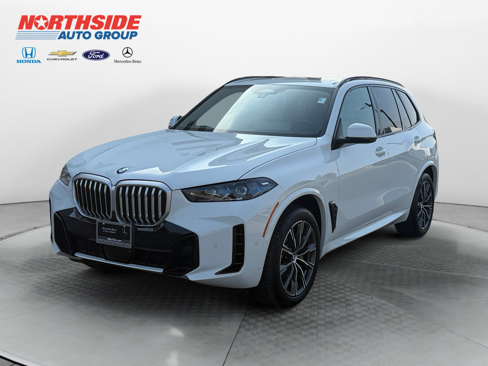 Used 2026 BMW X5 xDrive40i AWD/4WD image 3