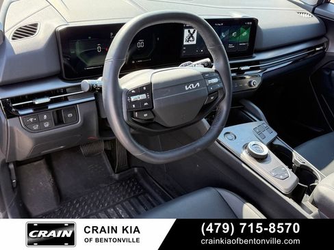 Certified 2026 Kia Sportage EX w/ EX Panoramic Sunroof Package AWD/4WD image 9
