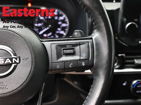 Used 2023 Nissan Pathfinder SL w/ Lighting Package (N92) AWD/4WD image 15