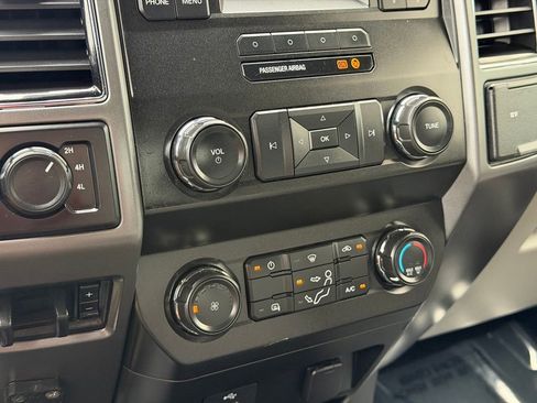 Used 2019 Ford F250 XLT AWD/4WD image 14