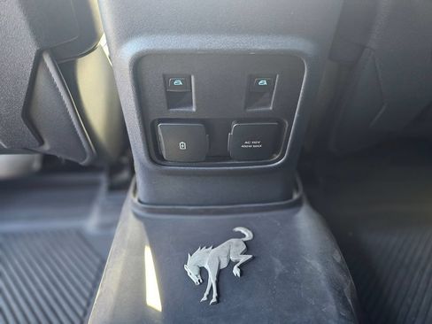 Used 2021 Ford Bronco Badlands AWD/4WD image 15