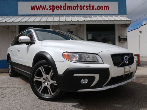 Used 2015 Volvo XC70 T6 Platinum w/ Climate Package AWD/4WD image 2