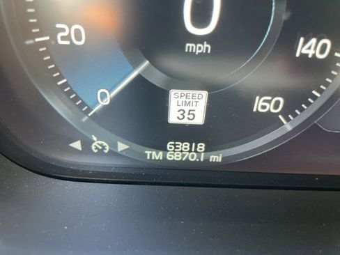 Used 2020 Volvo S60 T5 Momentum image 11