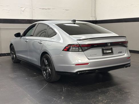 Used 2025 Honda Accord Sport image 8