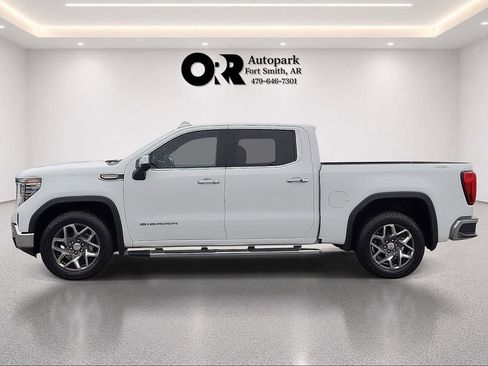 Used 2022 GMC Sierra 1500 SLT AWD/4WD image 3