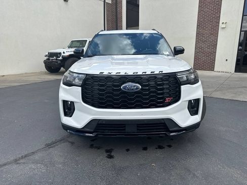 Used 2026 Ford Explorer ST w/ Sun And Sound Package AWD/4WD image 3