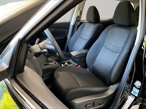 Used 2020 Nissan Rogue S AWD/4WD image 21