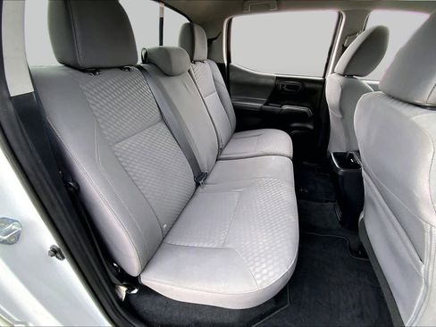 Used 2021 Toyota Tacoma SR5 RWD image 19