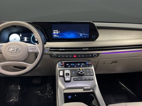 Used 2024 Hyundai Palisade Calligraphy AWD/4WD image 11