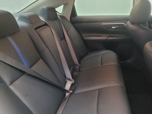 Used 2018 Nissan Altima 2.5 SR w/ SR Midnight Edition FWD image 19