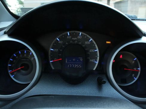 Used 2010 Honda Fit Sport image 30