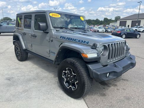 Used 2021 Jeep Wrangler Unlimited Rubicon 4xe w/ Cold Weather Group AWD/4WD image 3