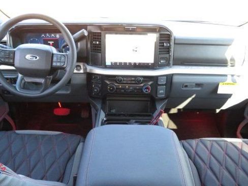 New 2026 Ford F250 XLT w/ XLT Premium Package AWD/4WD image 3