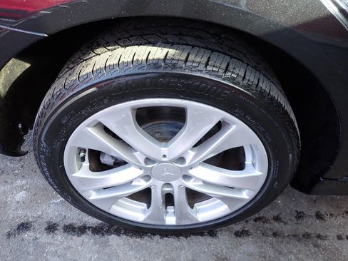 Used 2013 Mercedes-Benz C 300 4MATIC Sedan w/ Premium 1 Pkg image 11