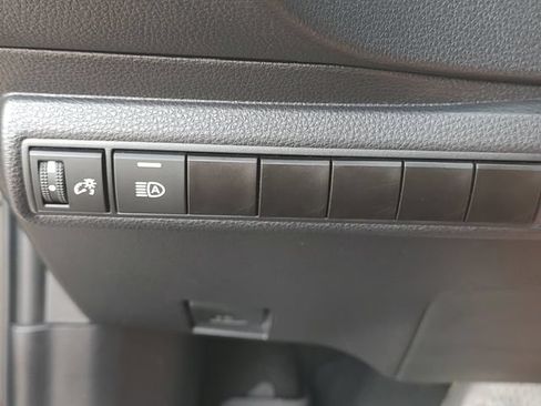 Used 2025 Toyota Corolla SE FWD image 23