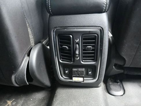 Used 2012 Jeep Grand Cherokee SRT8 w/ Luxury Group II AWD/4WD image 37
