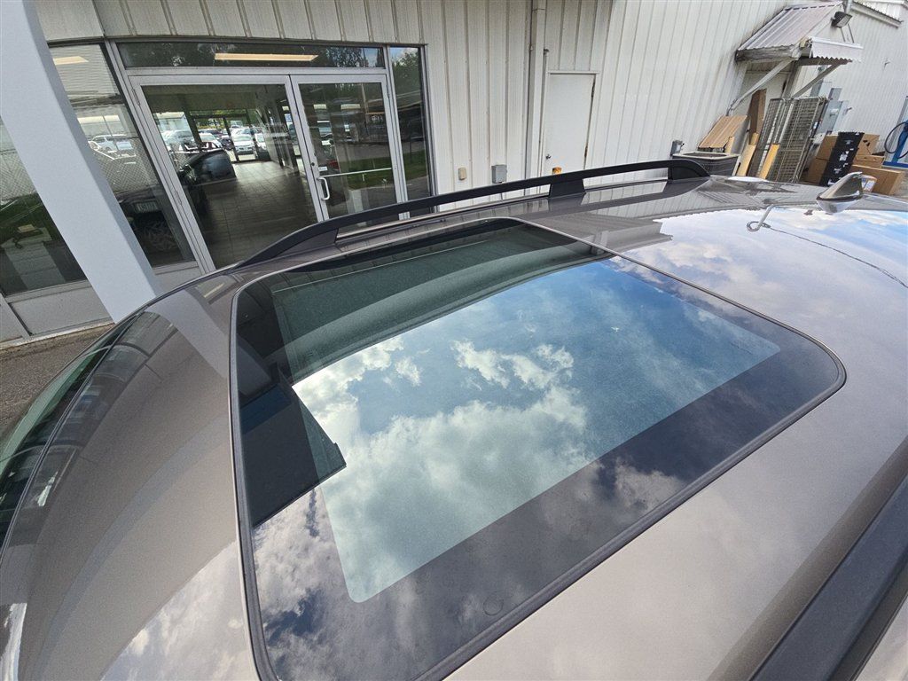 Used 2019 Subaru Forester Premium AWD/4WD image 18