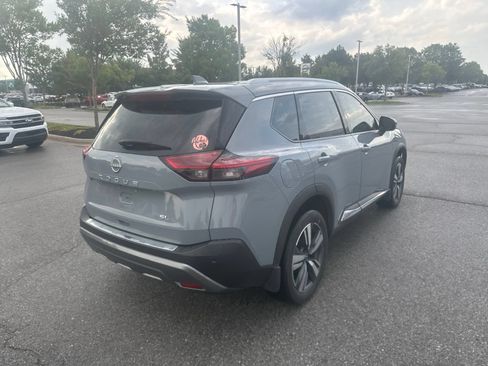 Used 2023 Nissan Rogue SL FWD image 5