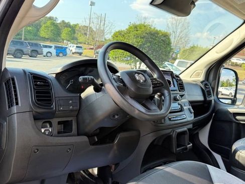 Used 2024 RAM ProMaster 2500 w/ Convenience Group FWD image 16