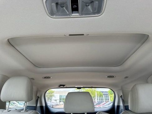 New 2025 Kia Carnival SX Prestige image 17