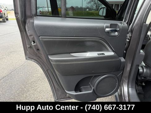 Used 2017 Jeep Compass High Altitude AWD/4WD image 11