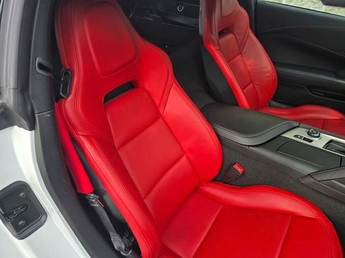 Used 2019 Chevrolet Corvette Stingray Coupe w/ Battery Protection Package image 19