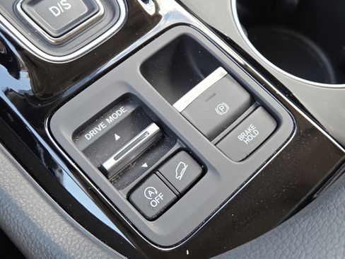 Used 2024 Honda Pilot Touring image 33