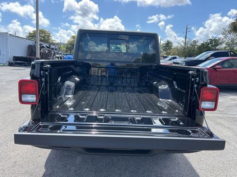 New 2026 Jeep Gladiator Sport AWD/4WD image 29