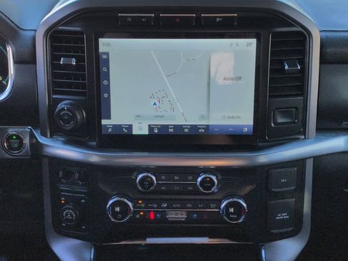 Certified 2021 Ford F150 Lariat w/ Equipment Group 502A High image 28