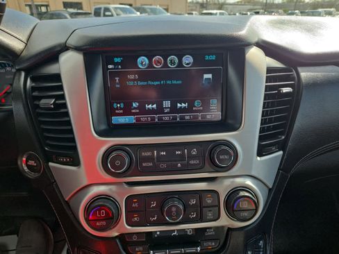 Used 2019 GMC Yukon XL SLT image 16