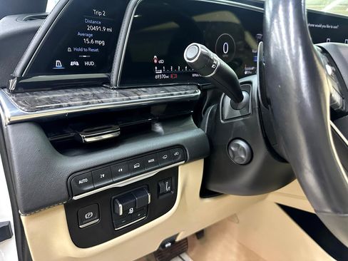 Used 2021 Cadillac Escalade Premium Luxury w/ Driver Assist Tech Package image 20