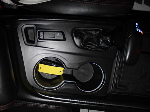Used 2022 Dodge Durango R/T w/ Blacktop Package AWD/4WD image 25