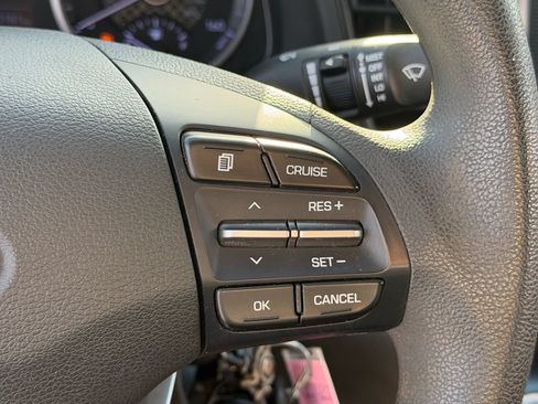 Used 2020 Hyundai Elantra SE w/ Cargo Package (C1) FWD image 21